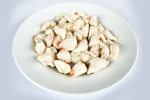 Fresh crabmeat served on a white plate
